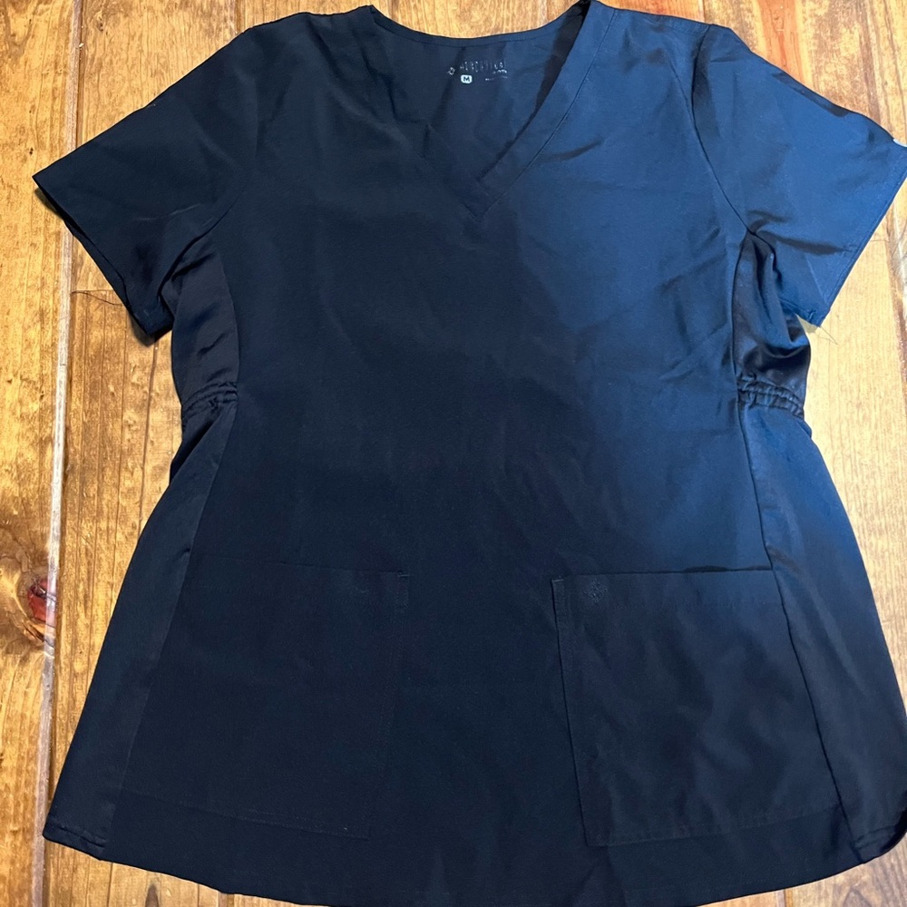 Medcouture maternity size medium scrub top black